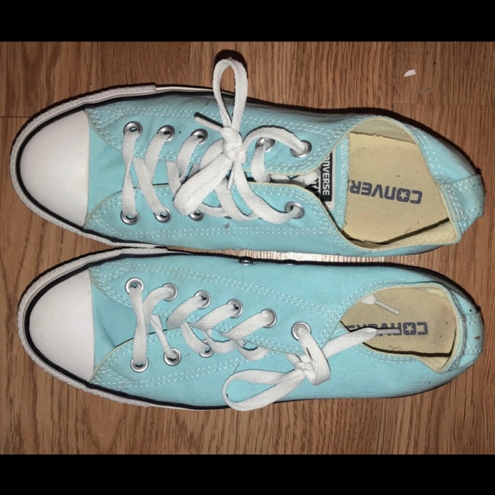 Light Blue Converse🦋 - Picture 2 of 4